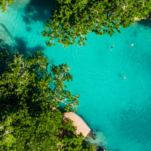 Snorkel in the Blue Hole Vanuatu